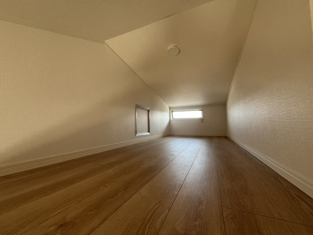 福島市蓬莱町七丁目　中古戸建の洋室