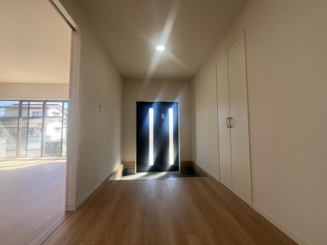 福島市蓬莱町七丁目　中古戸建の前面道路含む現地写真