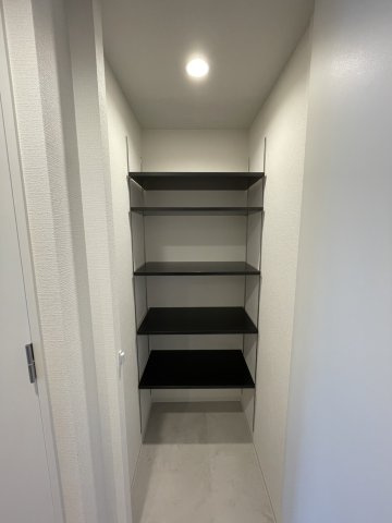 セレニテ東梅田アリエの収納