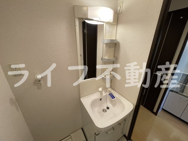 アルベージュ八戸ノ里Ⅱ番館の独立洗面台|独立洗面台、朝の身支度には欠かせません