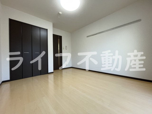 アルベージュ八戸ノ里Ⅱ番館の居間・リビング|使いやすいリビングです