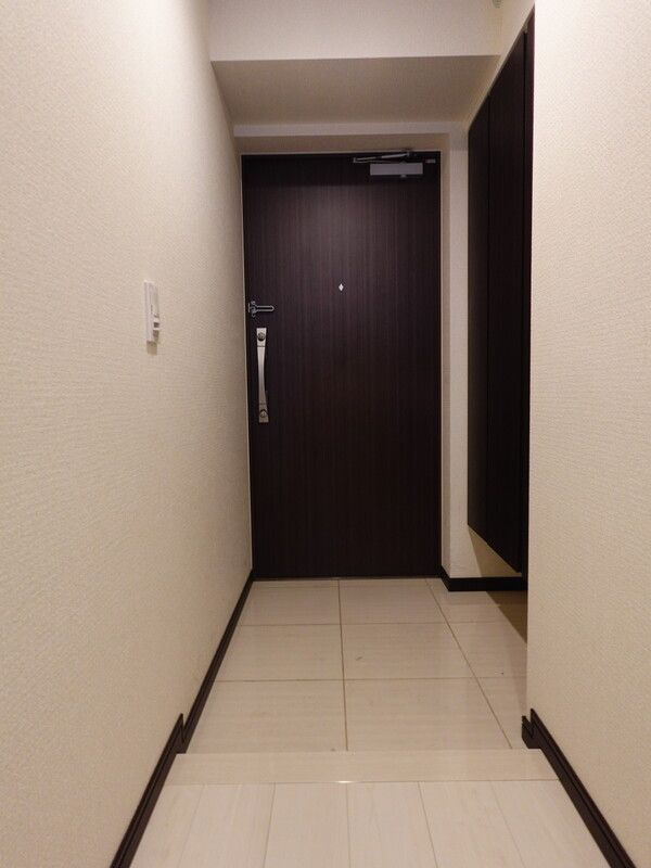 サンクレイドル西東京の玄関