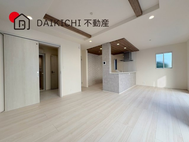 【居間・リビング】 | 北本市中丸7丁目　新築戸建　全12棟　8号棟