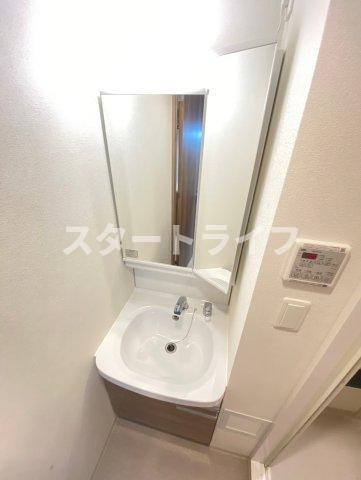 大阪市淀川区西中島１丁目の賃貸マンションの洗面所