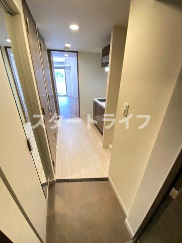 大阪市淀川区西中島１丁目の賃貸マンションの玄関