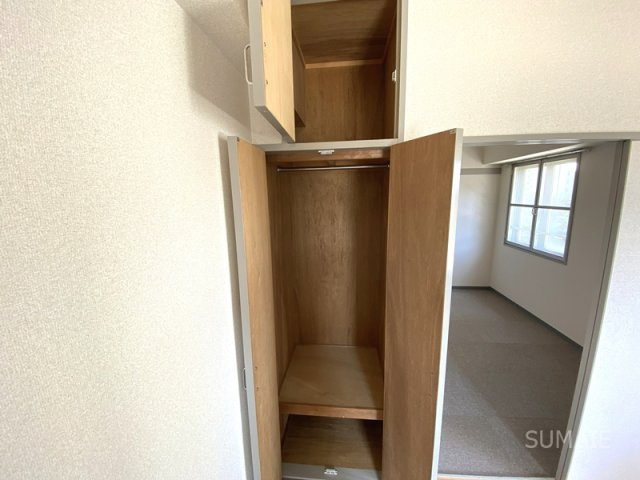 コーポKENの収納|5.8帖洋室収納☆