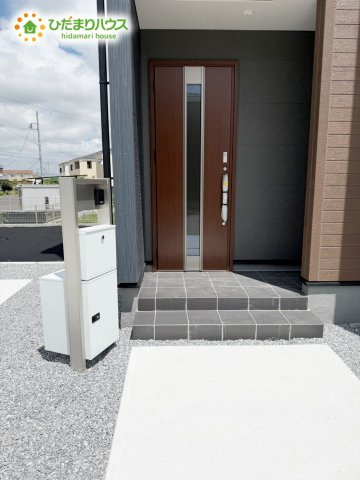 木間ヶ瀬Ⅵ（独立戸建10棟）　新築戸建　4号棟の玄関|是非一度、ご家族そろってご内覧ください♪				
