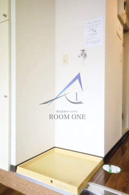 スカイコート戸田公園の設備|洗濯機置場です。