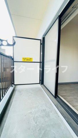 大阪市淀川区木川西３丁目の賃貸マンションのバルコニー