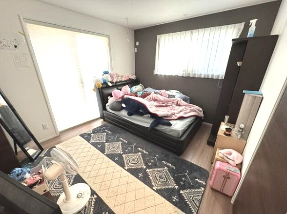 八街市富山　中古戸建の洋室|一条工務店施行 平成30年10月築 3LDK平屋 敷地約83坪 家庭菜園が可 駐車3~4台可能