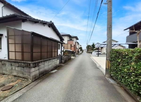 上田町3丁目　土地の前面道路含む現地写真|前面道路含む現地(2026年2月撮影)