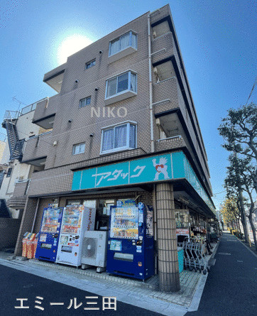 エミール三田の画像