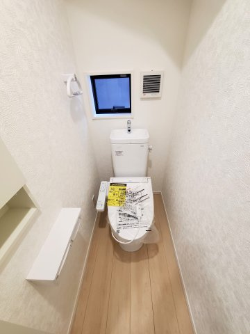 三郷市　早稲田6丁目　新築戸建　全4棟のトイレ|コンパクトで使いやすいトイレです
