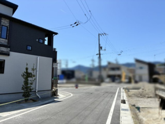 【前面道路含む現地写真】 | 大津市雄琴5丁目11　新築戸建 | 2026年5月撮影、前面道路