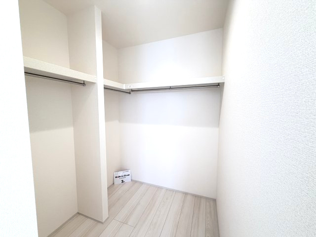 リーブルガーデンS前橋市樋越町第４　2号棟の収納|２階洋室1収納ウォークインクローゼットです
