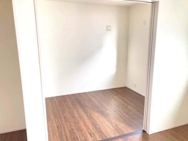 リーブルガーデンS前橋市樋越町第４　2号棟の洋室|1階洋室です