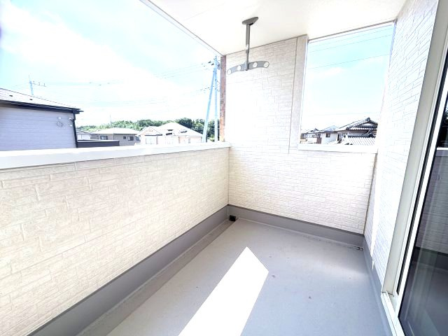 リーブルガーデンS前橋市樋越町第４　2号棟のバルコニー|インナーバルコニーがあり沢山の洗濯物が干せますよ