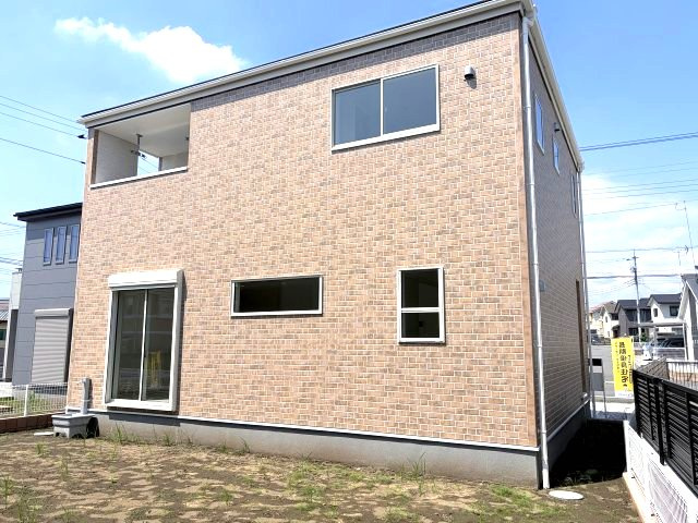 リーブルガーデンS前橋市樋越町第４　2号棟の外観|南面からの外観写真です。おしゃれなデザインの外観です♪