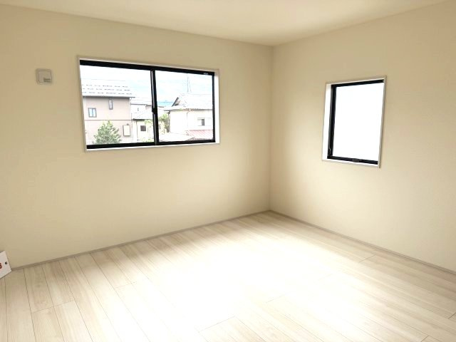 リーブルガーデンS前橋市樋越町第４　4号棟の洋室|２階洋室1です