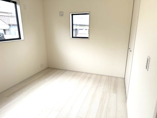 リーブルガーデンS前橋市樋越町第４　4号棟の洋室|1階洋室です