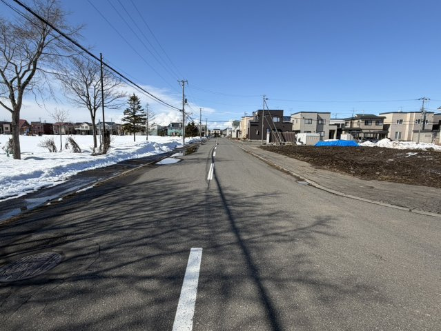 ゆめみ野東町の前面道路含む現地写真