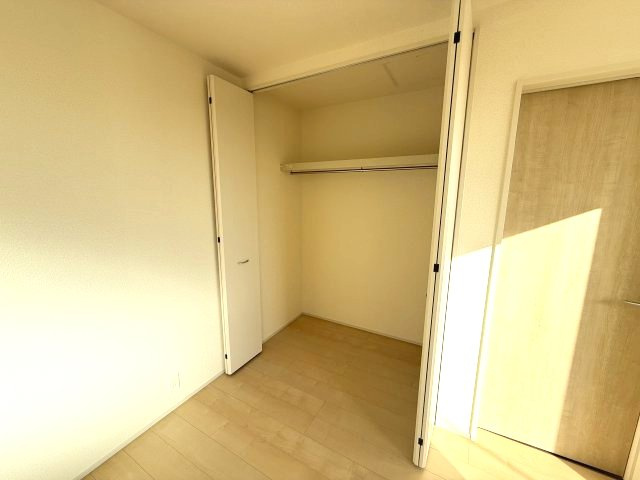 リーブルガーデンS前橋市樋越町第４　1号棟の収納|２階洋室1収納です