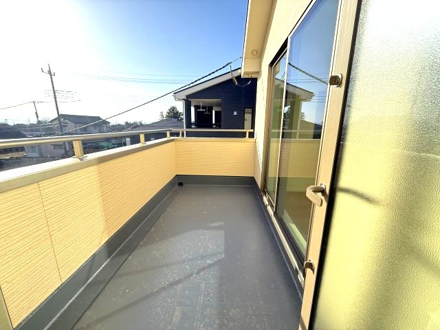 リーブルガーデンS前橋市樋越町第４　1号棟のバルコニー|インナーバルコニーがあり沢山の洗濯物が干せますよ