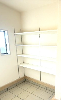 リーブルガーデンS前橋市樋越町第４　1号棟の玄関|シューズインクロークです