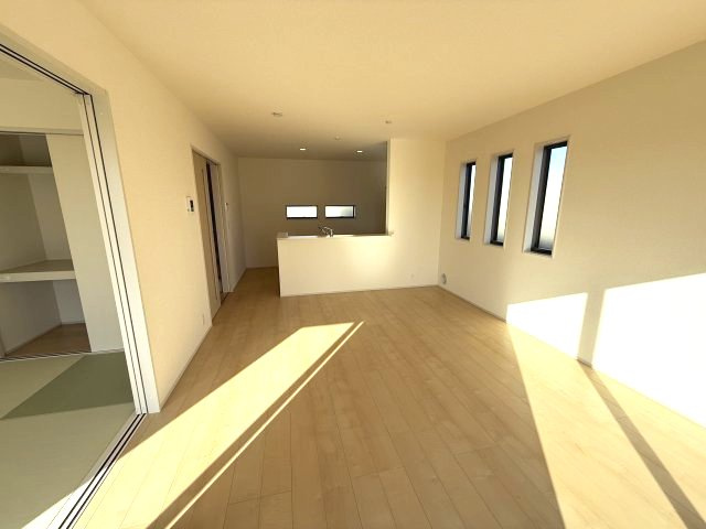 リーブルガーデンS前橋市樋越町第４　1号棟の居間・リビング|人気の対面式キッチンを配した空間はお好みの家具も合わせやすく、家族がくつろぐ快適な空間造りをサポート。窓からは明るい陽光が差し込みます。