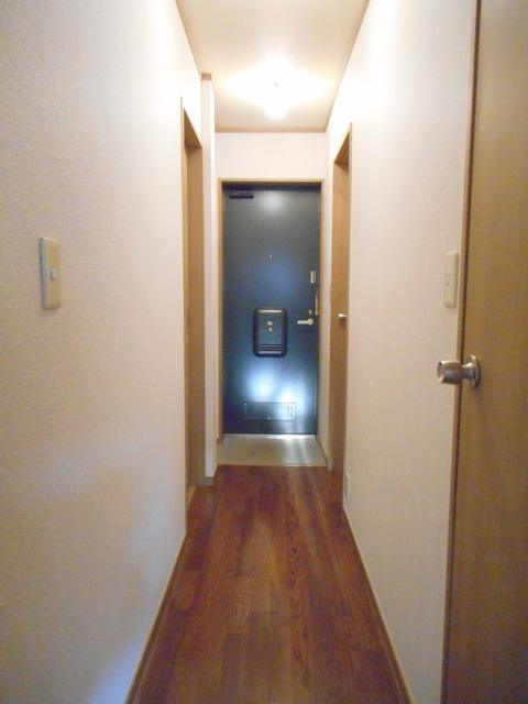 レジデンス上高井戸のその他|ダイニングから玄関まで（別部屋参考写真）