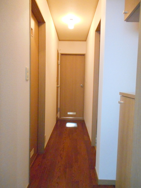 レジデンス上高井戸の内装|玄関から物件まで（別部屋参考写真）