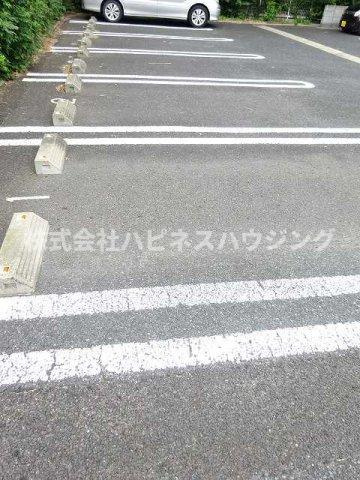 シャルマン　カーサⅡの駐車場