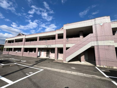 【外観】 | ポルトファミリア | 外観写真（昼）