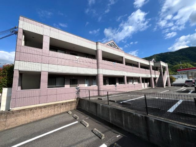 【外観】 | ポルトファミリア | 外観写真（昼）