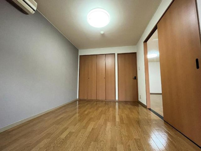 【内装】 | ポルトファミリア | 洋室