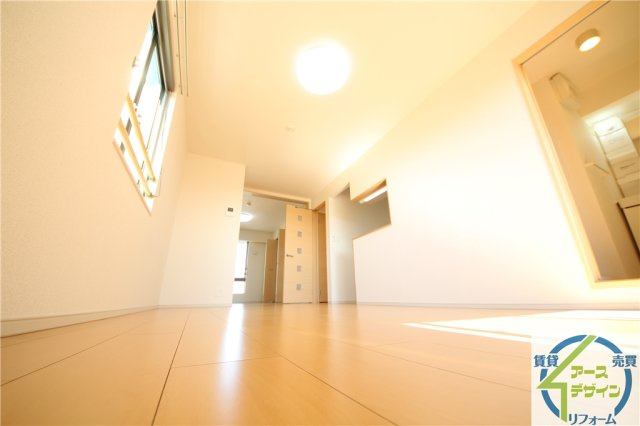 サンフローラM-Cの居間・リビング