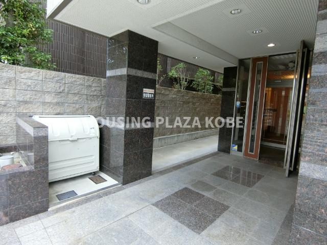 プレアデス月見山のその他共用部分|敷地内ごみ置き場があり便利