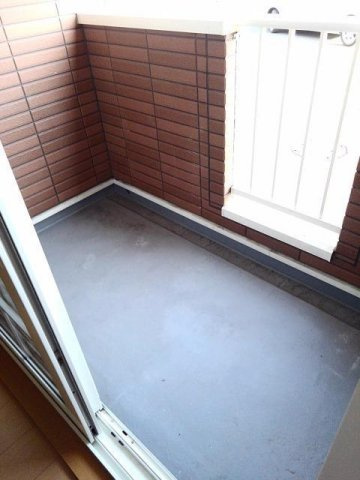 【バルコニー】