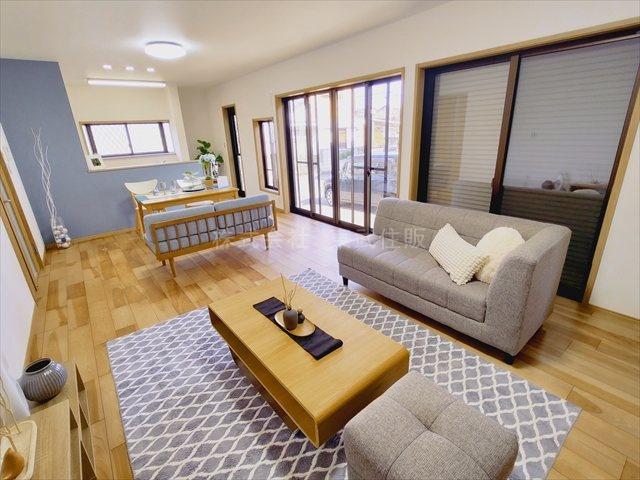 【居間・リビング】の画像