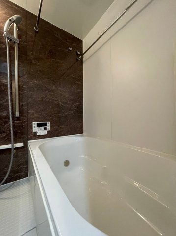 ロイヤルガーデンタワー岡山幸町413の浴室