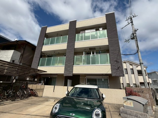 プレジール宝塚の外観