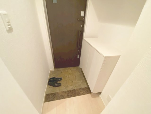 プレジール宝塚の玄関