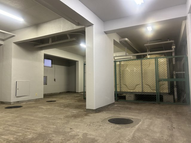 新井ビルの内装