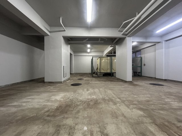 新井ビルの内装