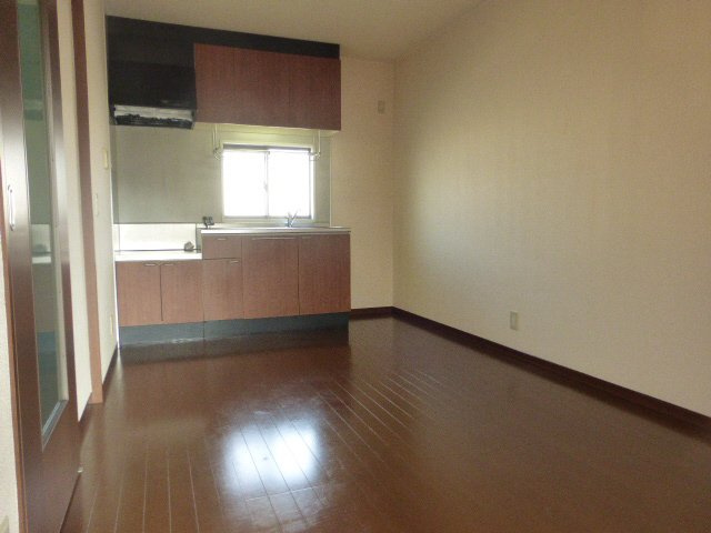 シャーメゾン寿八番館の居間・リビング