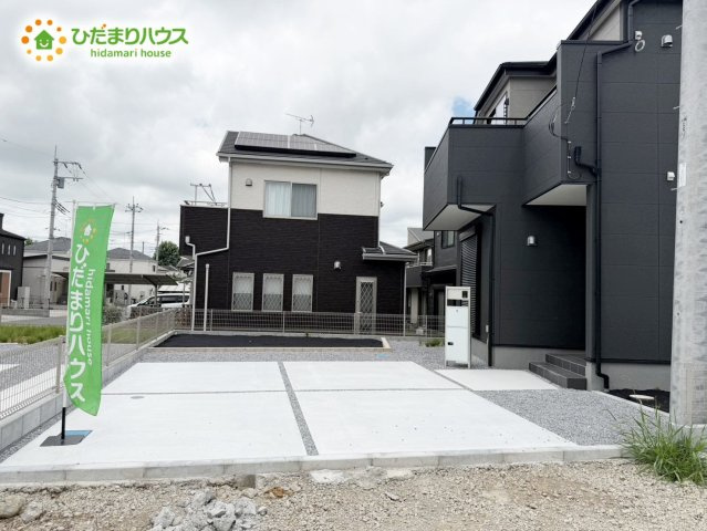 木間ヶ瀬Ⅵ（独立戸建10棟）　新築戸建　5号棟の駐車場|ご家族でお車に乗る方に！駐車場2台分あります！						

