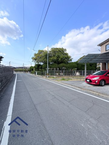 太宰府市青葉台４丁目　戸建ての前面道路含む現地写真