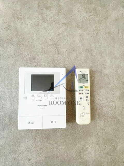ＯＷＮ　ＡＰＡＲＴＭＥＮＴ　一之江のセキュリティ|モニター付きインターホンです。