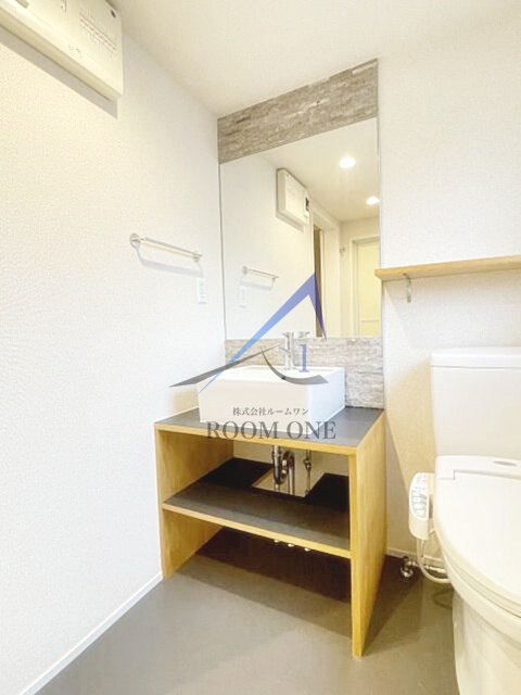ＯＷＮ　ＡＰＡＲＴＭＥＮＴ　一之江の洗面所|洗面台です。