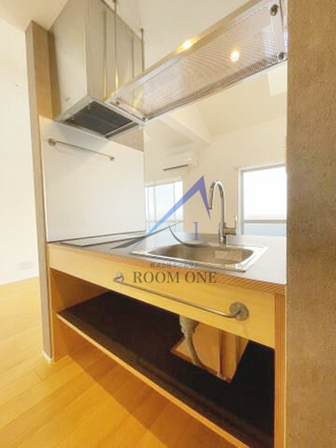 ＯＷＮ　ＡＰＡＲＴＭＥＮＴ　一之江のキッチン|キッチンです。